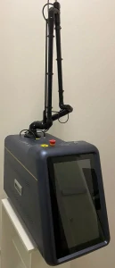 Mediswiss Pico Care lite II laser Odstranění tetování, pigmetací a omlazování